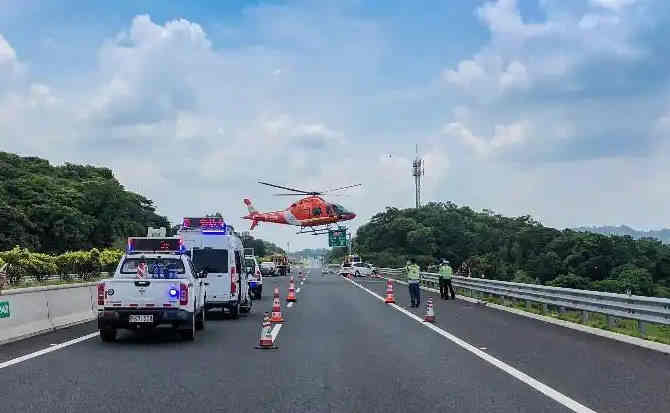 海兴高速公路汽车救援案例